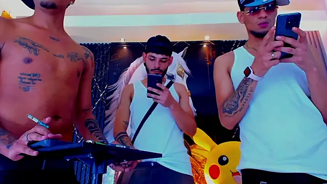 The_Gods_In_Diamonds 现场XXX聊天