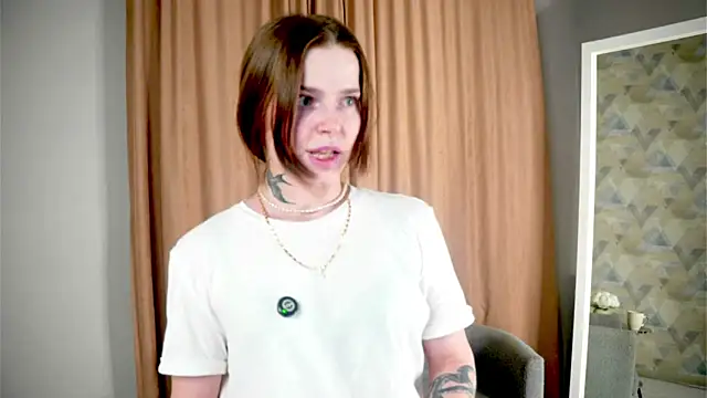 Онлайн чат XXX BeatrizSirak