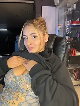 Emiily_W 라이브 XXX 채팅