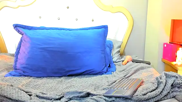 عرض كام AteneaGreyy