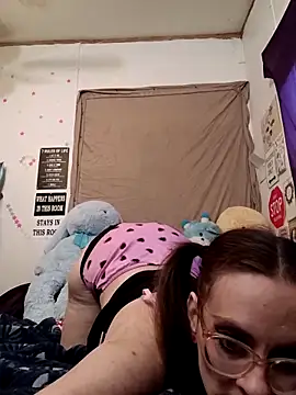 snowbird1117 Adlı Modelin Canlı XXX Sohbeti