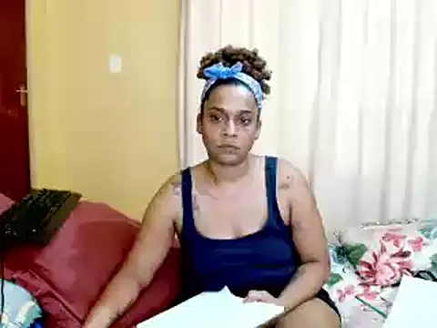 MiZzCreator Chat XXX in diretta