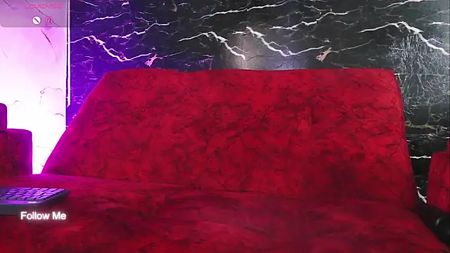 Živý XXX chat crislingery_dolli