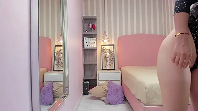 Živý XXX chat LORELAIGIVEN