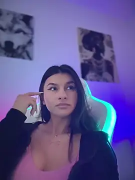 DramaQueen__ Chat XXX in diretta