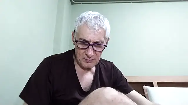 BIGUNCUTHARDCOCK Chat XXX in diretta