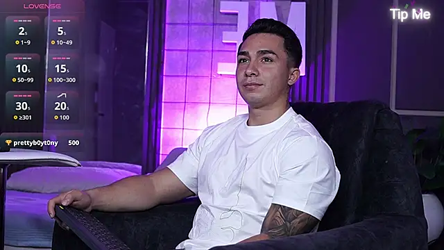 Ryan_Hunt Chat XXX in diretta