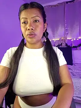 PaulaOrtiz_1 Chat XXX live