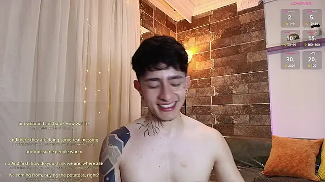 troy_rouge Chat XXX in diretta