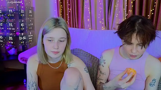 Girls_Fingers' Live XXX Chat