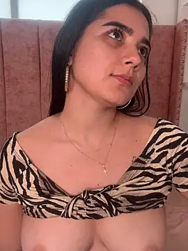 Chatroom XXX en direct de salomecute21