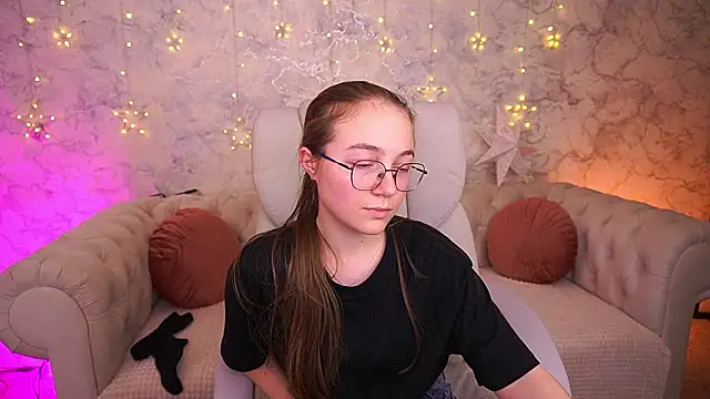 دردشة ArrinaWairr الجنسية المباشرة