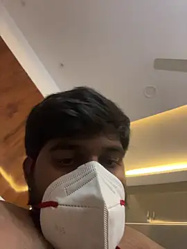 hotboy_hyd1 Adlı Modelin Canlı XXX Sohbeti