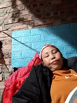 me-cute Adlı Modelin Canlı XXX Sohbeti