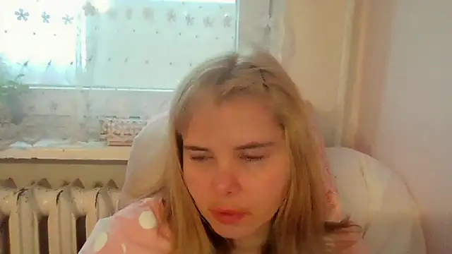 Chat XXX Live HornyElena