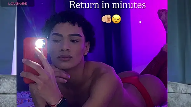 HotboyLyan Chat XXX in diretta