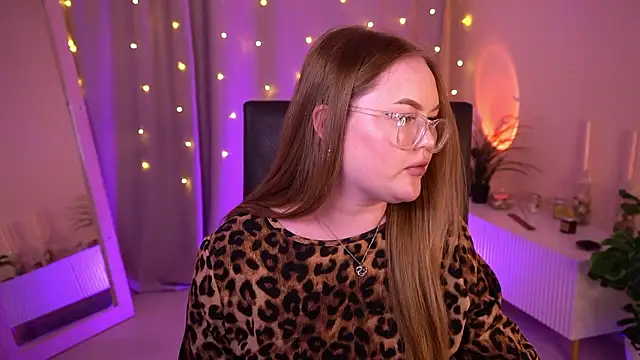 FeliciaLorne's Live XXX Chat