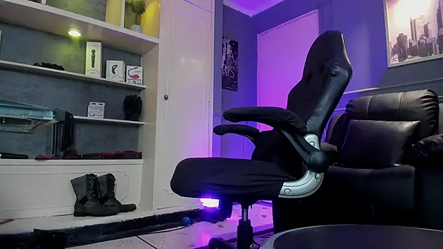 MrFrank_tattoo Adlı Modelin Canlı XXX Sohbeti