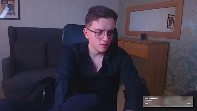 FelixStarkk live XXX chat