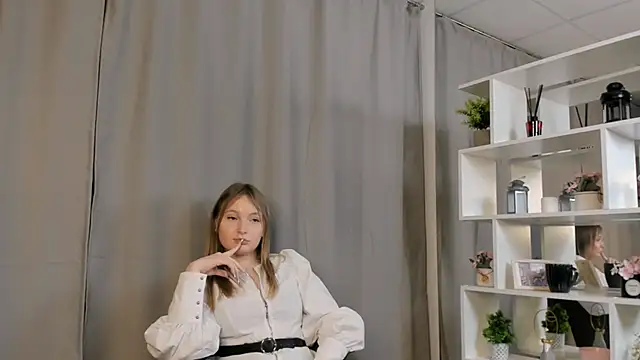 FlorineWarschaw 现场XXX聊天