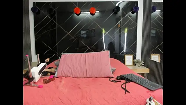 cloee-rabbyt's Live XXX Chat