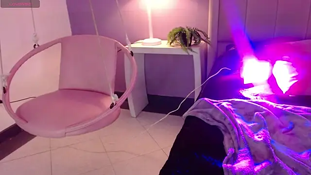 Chloe014_: онлайн-секс-чат