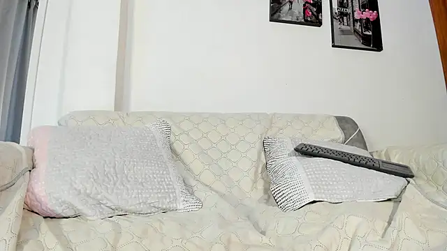 PauleteW10 라이브 XXX 채팅