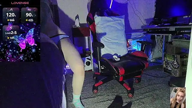 Chatroom XXX en direct de Blondiewithanass