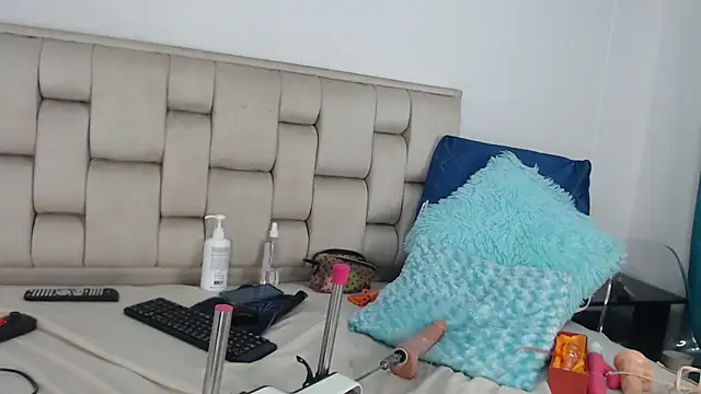 Ambar-Collins69's Live XXX Chat