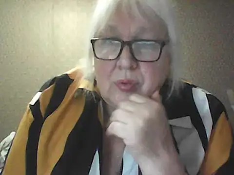 Alexia64231 Live XXX Chat