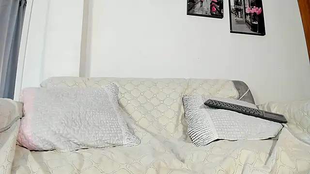 PauleteW10 Chat XXX in diretta