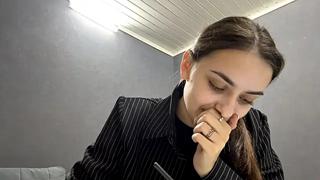 SarahHeadly's Live XXX Chat