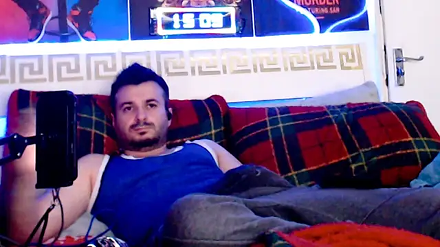 FuckToyBoy69 现场XXX聊天