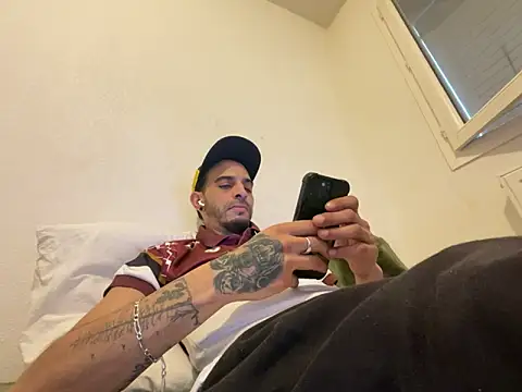 Rebeu313 라이브 XXX 채팅