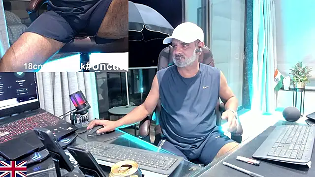 OnlineBossUK Live XXX-Chat