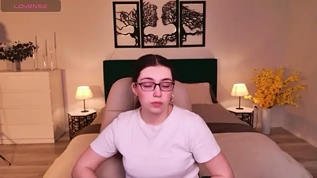 دردشة DaniellaLovely الجنسية المباشرة