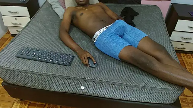 Yander_0 Chat XXX in diretta