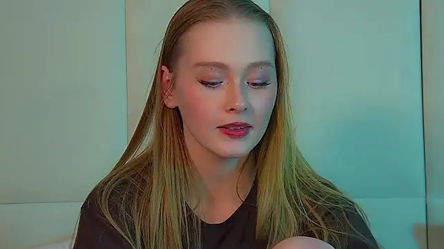 Chat +18 de AgataFoxley ao vivo