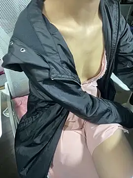 Chat XXX ao vivo de Mina048