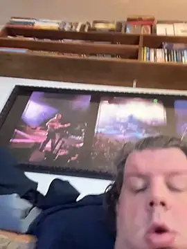 Stephanie1984のライブXXXチャット