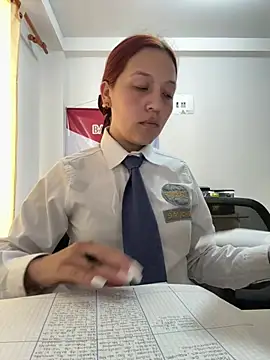 Emily-7_ Live XXX-Chat