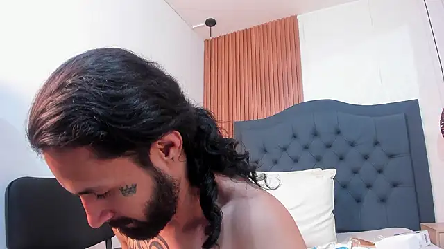 Chatroom XXX en direct de Hisoka_011