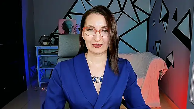 UnaTerra Adlı Modelin Canlı XXX Sohbeti