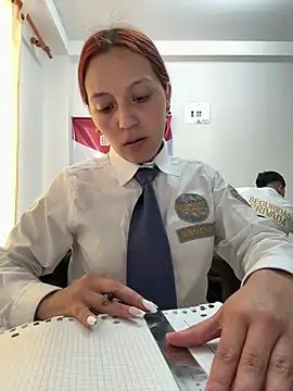 Emily-7_ Chat XXX in diretta