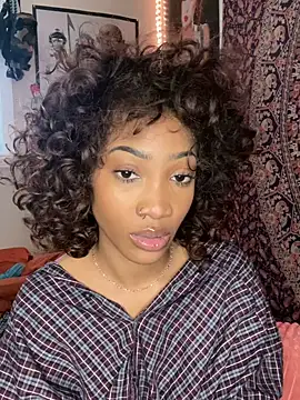 spicybienのライブXXXチャット