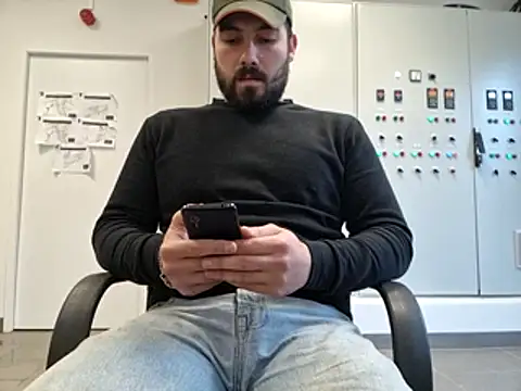 Instinctbrut: вебкам-шоу