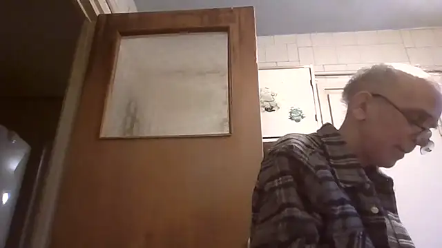 mariusica1@xh Chat XXX in diretta