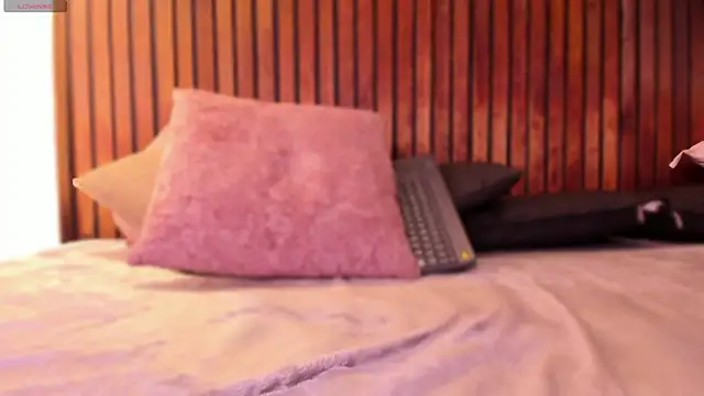 Jennmiiller_ Chat XXX in diretta