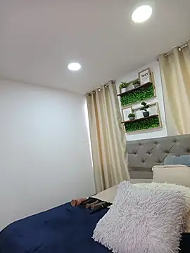 sasi_luna: онлайн-секс-чат