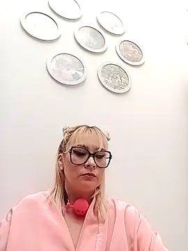 CandieGilson__: онлайн-секс-чат